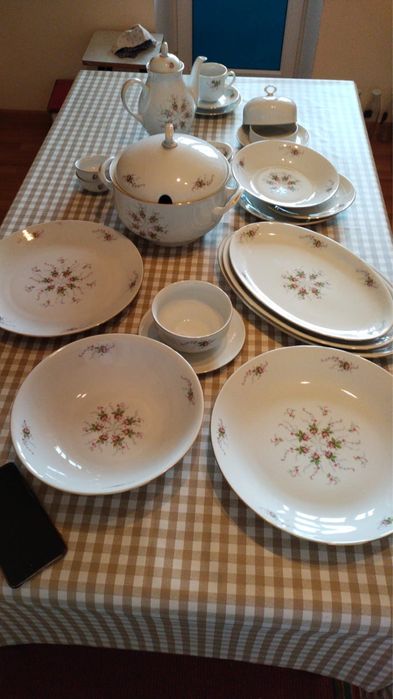 Чайно-столовый сервиз