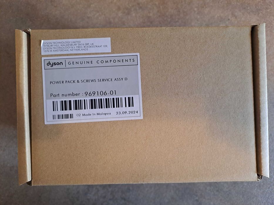 Vand baterie reincarcabila originala pentru Dyson V7  - 2400mAh 21.6V