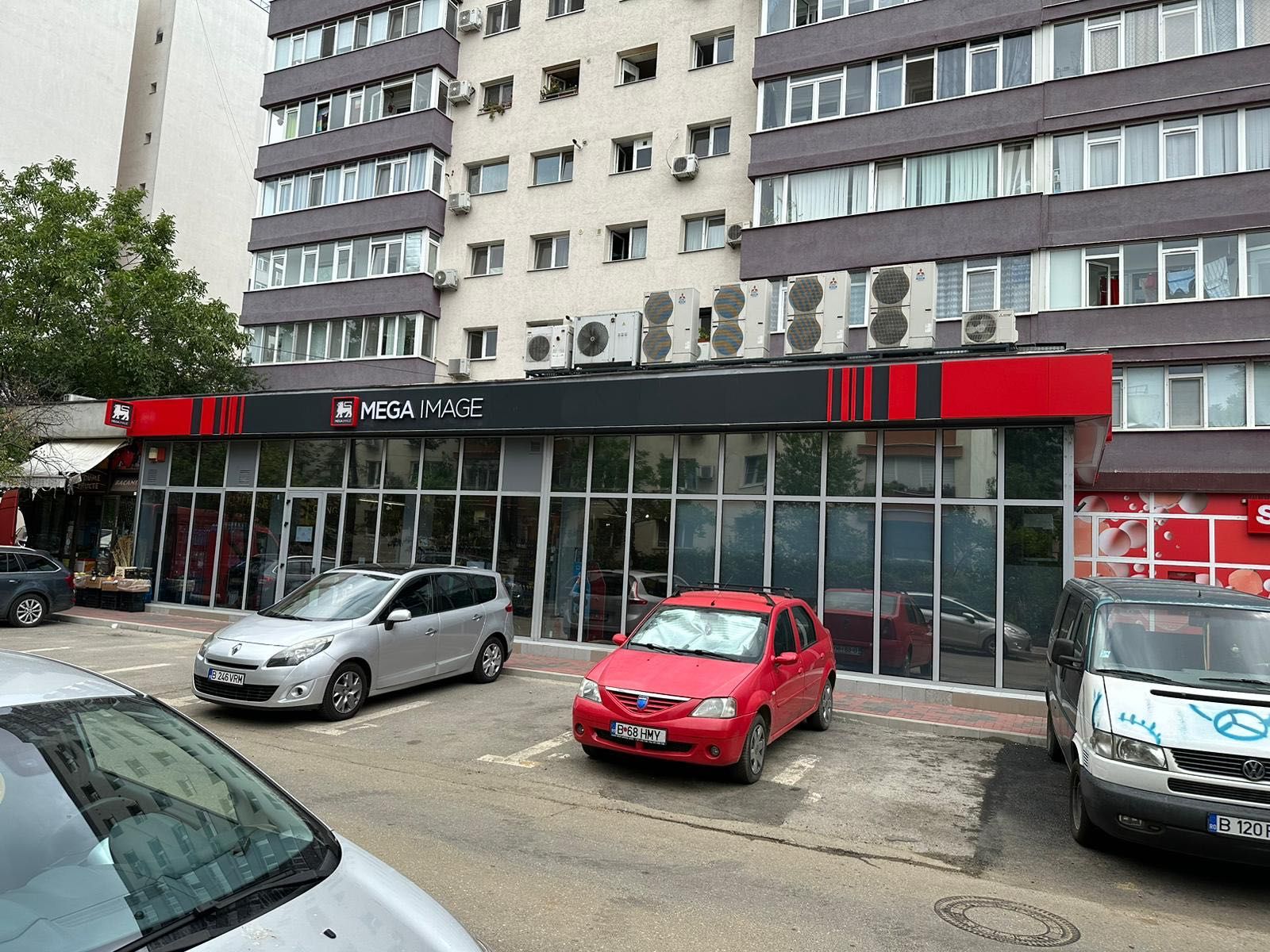 Spațiu comercial în zonă hiperaglomerată -lângă 2 magazine Mega Image!