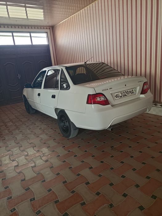 Nexia 2 1.6L sotiladi