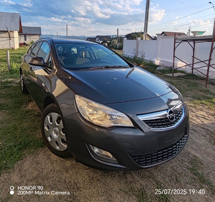 Opel Astra / 2012/ 1,7 CDTI/ euro 5