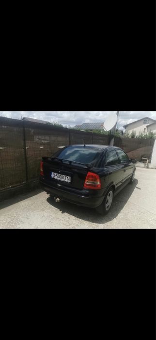 Opel an 2002. 101kai  motor 1.6benzina