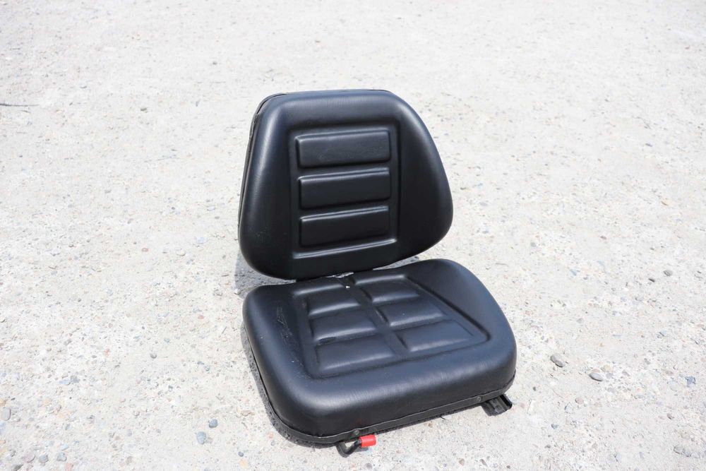 Scaun universal de Stivuitor sau Tractor Nou cu garantie AgroMir