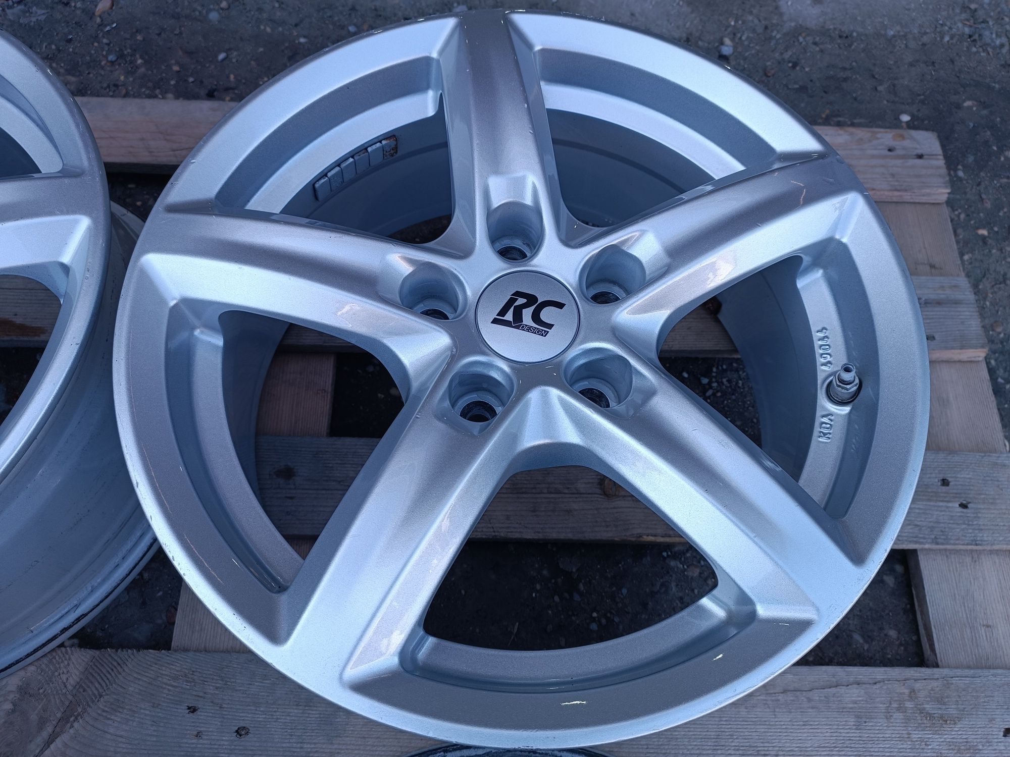 Лети джанти 16ки 5х114.3 Brock RC Design + TMPS