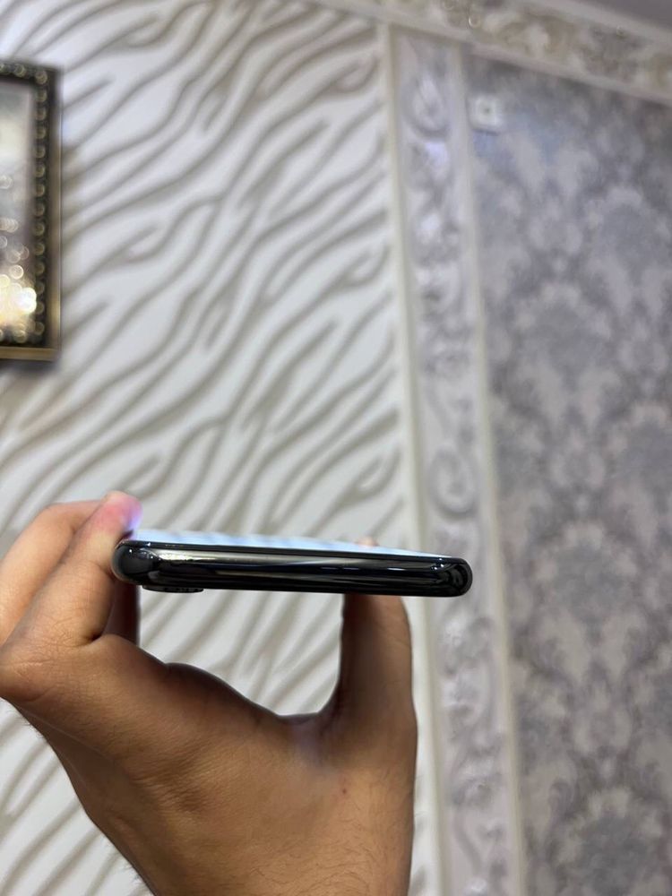 iPhone X с гарантией