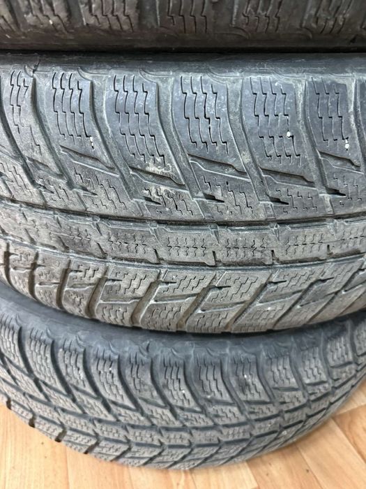 Зимни гуми 235/60/R18