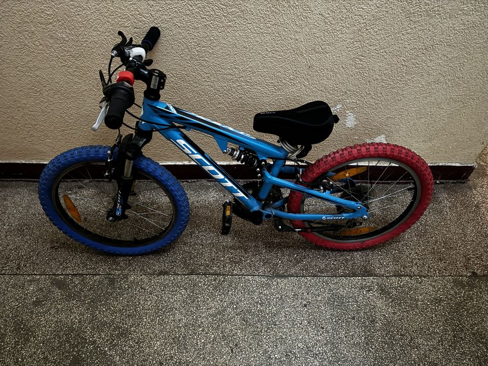 Bicicleta 20” Scott spark