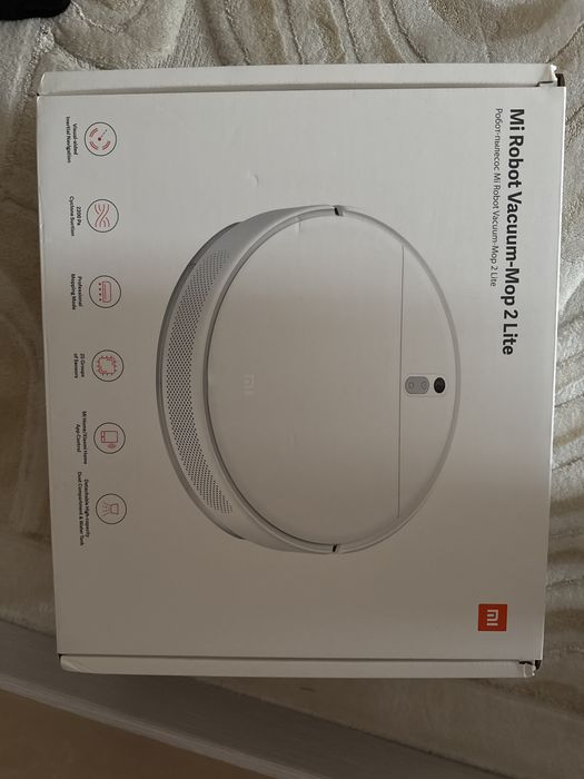 Робот пылесос почти новый два раза пользовались