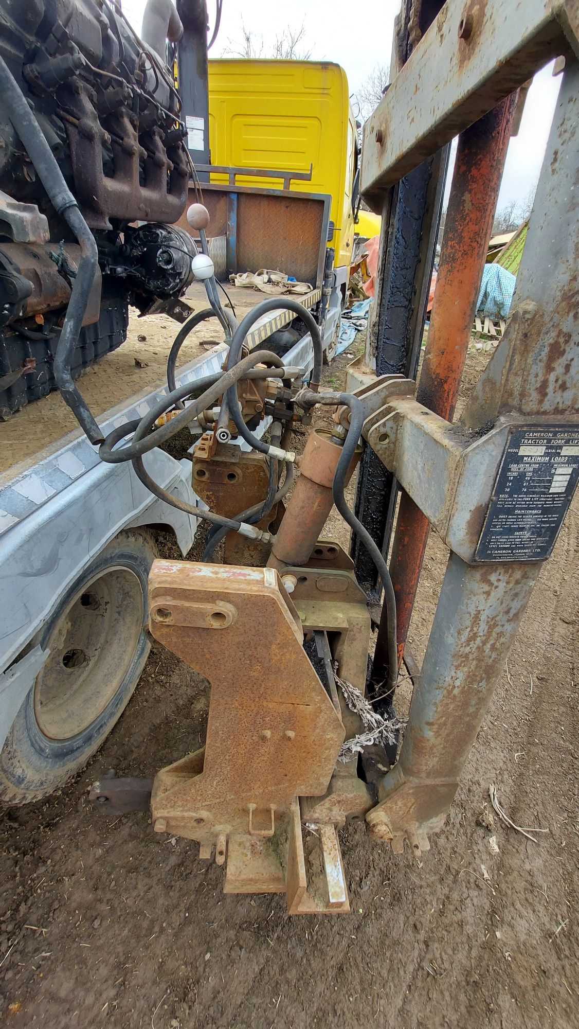 lift tractor in tirant