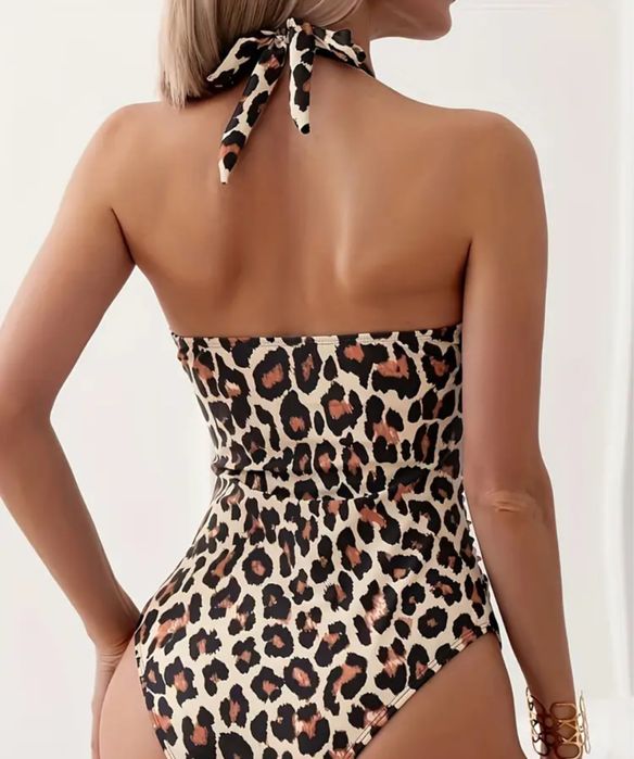 Costum de baie modelator