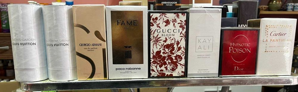 Продават се мъжки и женски парфюми