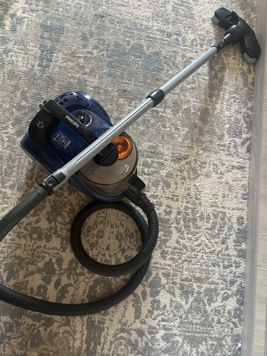 продается пылесос