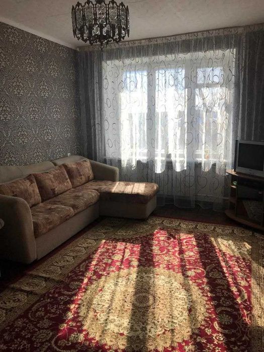 Продам 2-х комнатную квартиру в центре