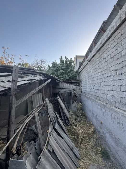 Sotiladi Дом подЗастройку Мирабад махаля ЯнгиЗамон 4,65 сот. Фасад 12м