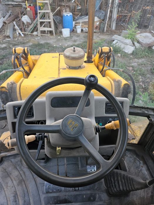 De vânzare – JCB 3CX- Loc.Battonya (Ungaria), la granița cu Arad.