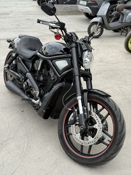 Moto harley DEVIDSON V ROD 1250