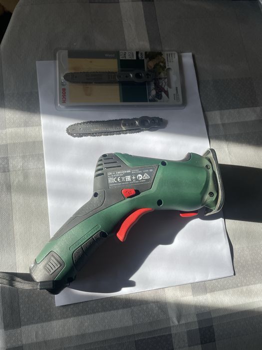 Акумулаторно трионче Бош