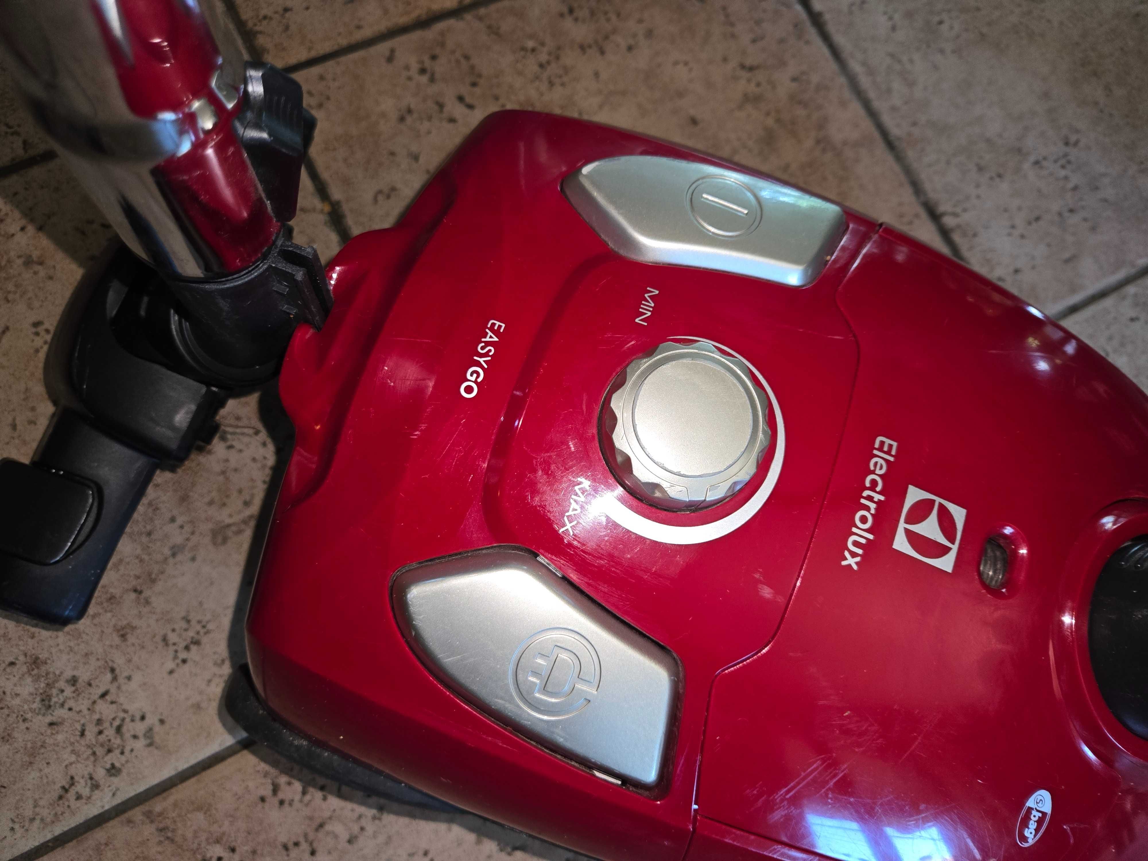 Прахосмукачка Electrolux EasyGO