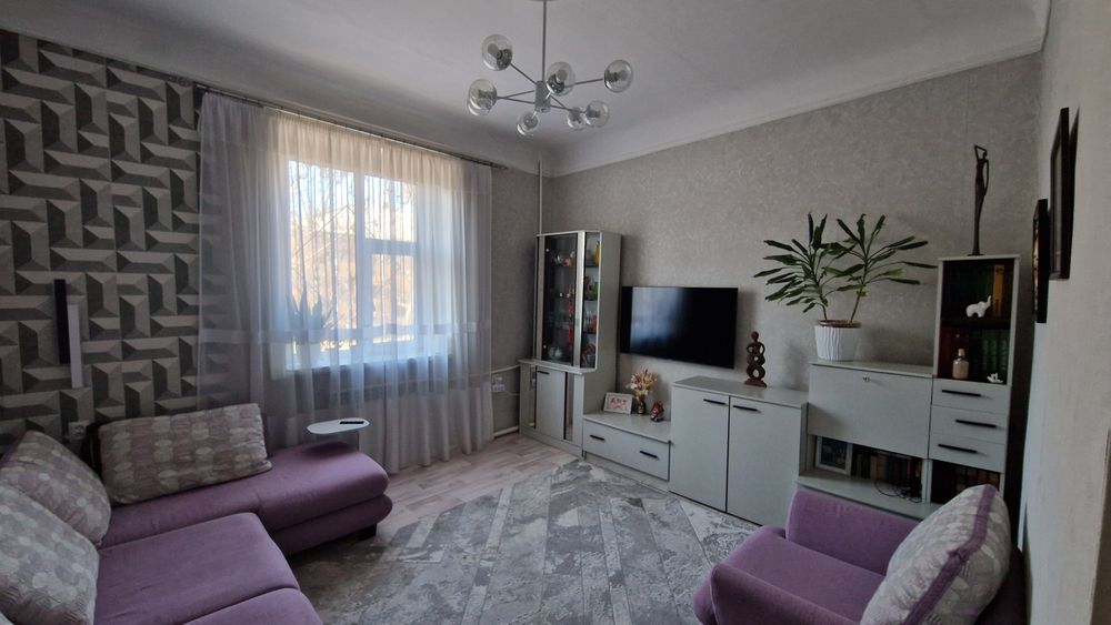 Продаю 3-х квартиру в районе клиники Орынбаева