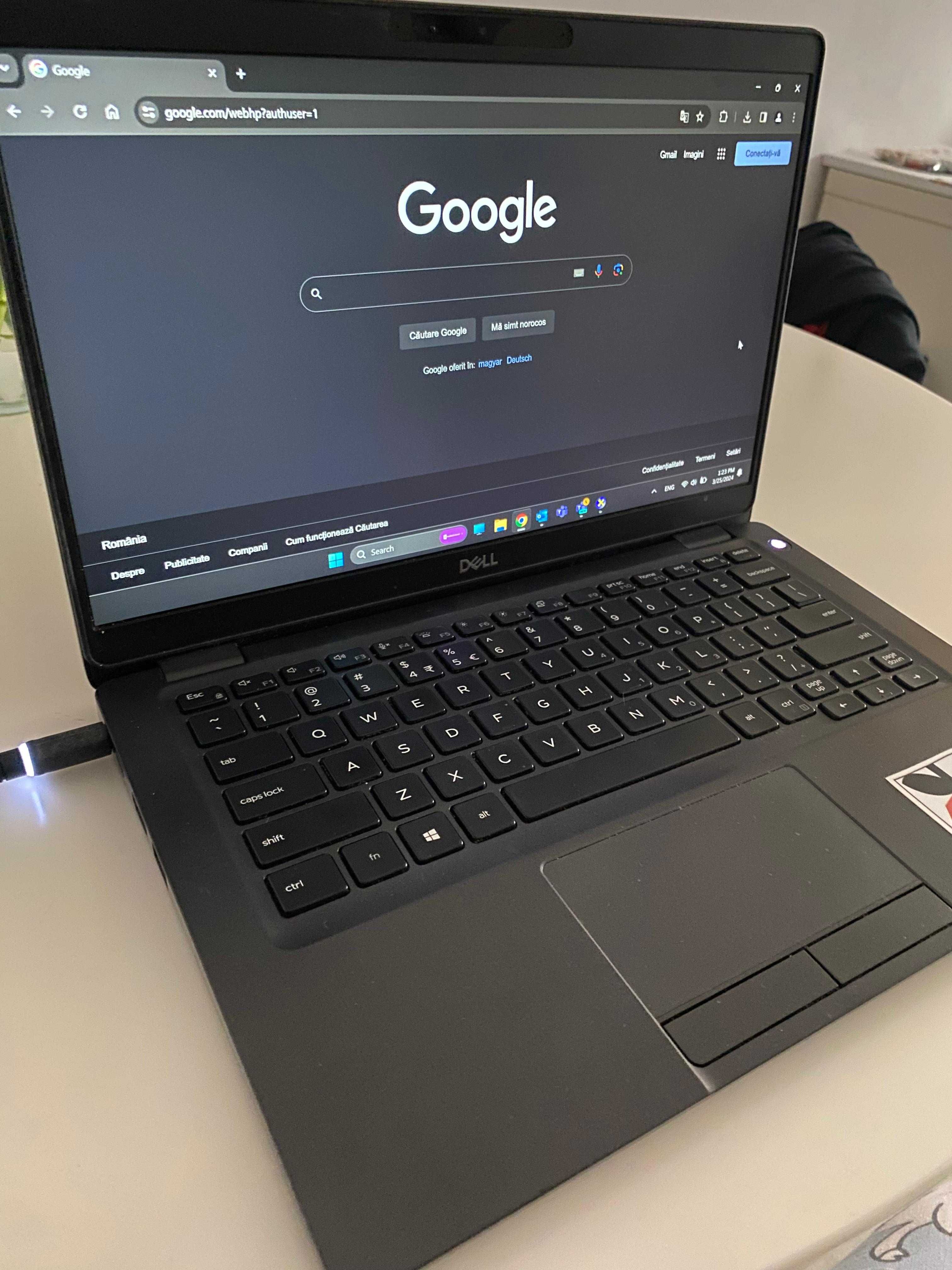 Laptop Dell Latitude 5300