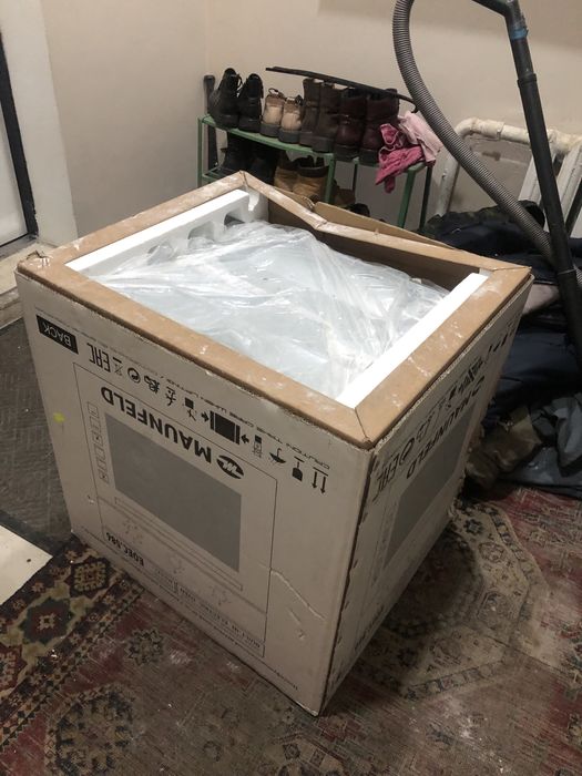 Встраимаемая духовая печь(новая).Торг.