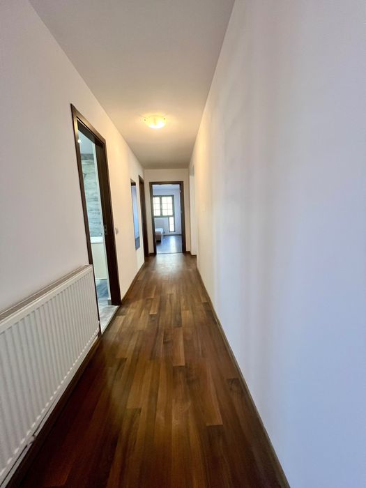 Medias 3 camere – Central – Terasă 15 m² – Parcare inclusă