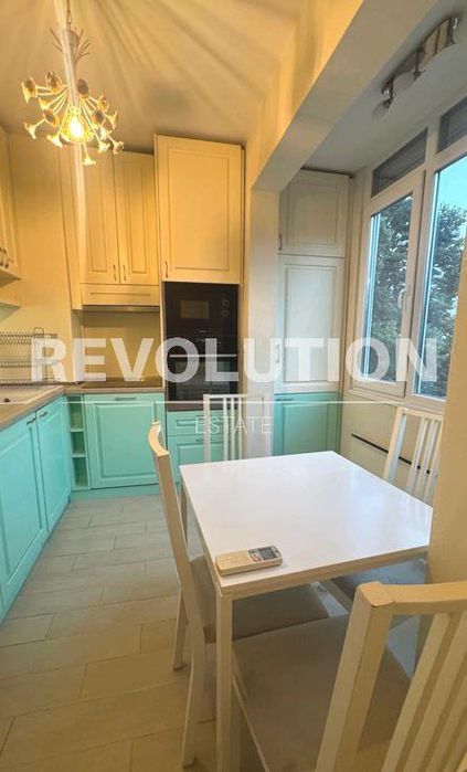 Дава се под наем Двустаен апартамент в Варна, Левски - 65 кв.м за 600 € - Снимка #2