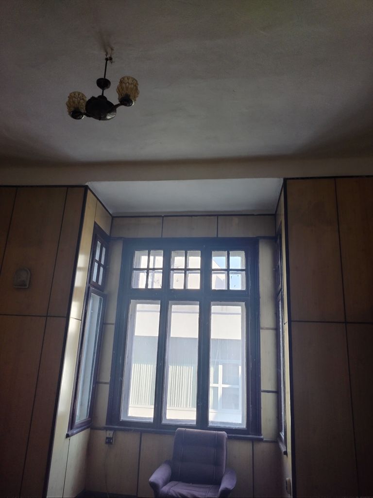 Дава се под наем Офис в Пловдив, Старият град - 45 кв.м за 255 € - Снимка #3