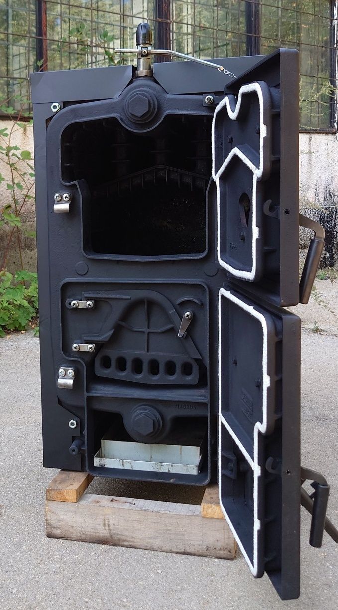 Чугунен котел на твърдо гориво Виадрус/Viadrus U22 5D Basic, 29 kW