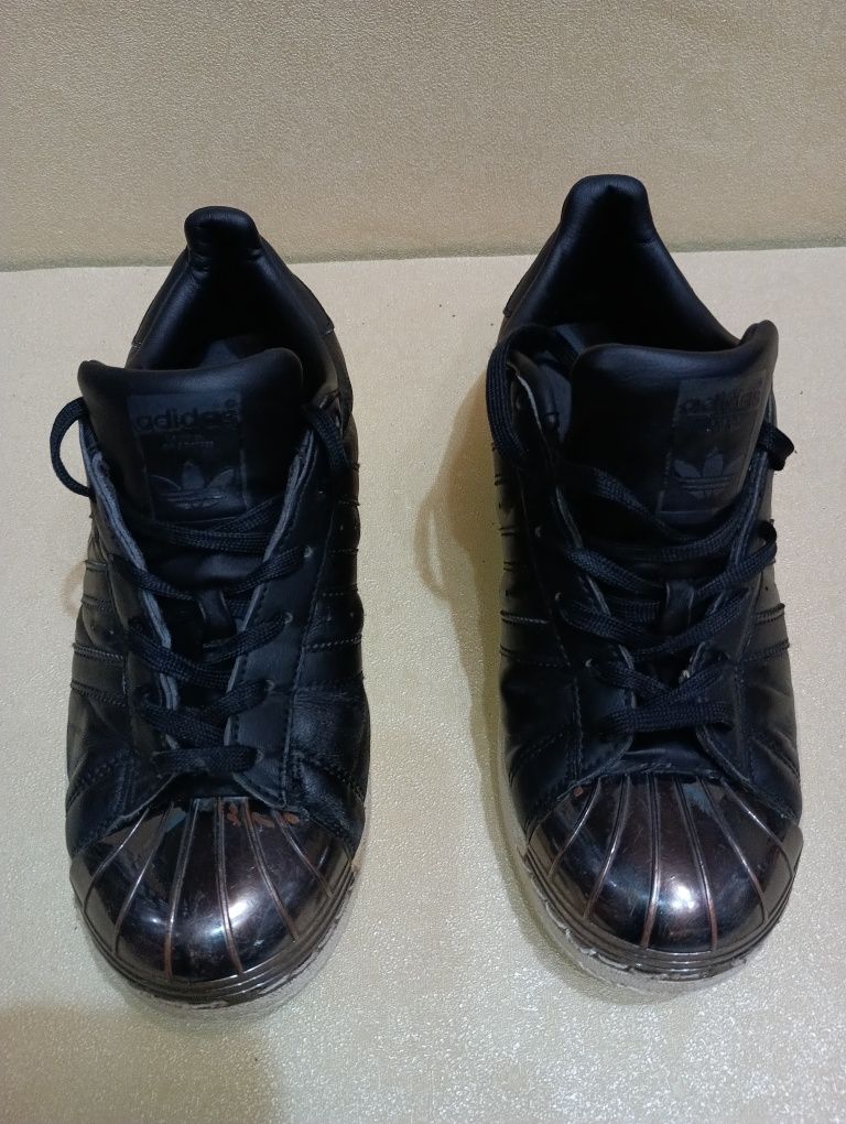 Adidas Superstar Black N39- 32 лв