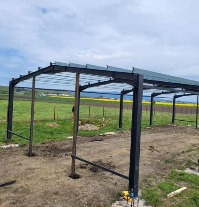 Vând structura metalica 12x8x4 la 3500€