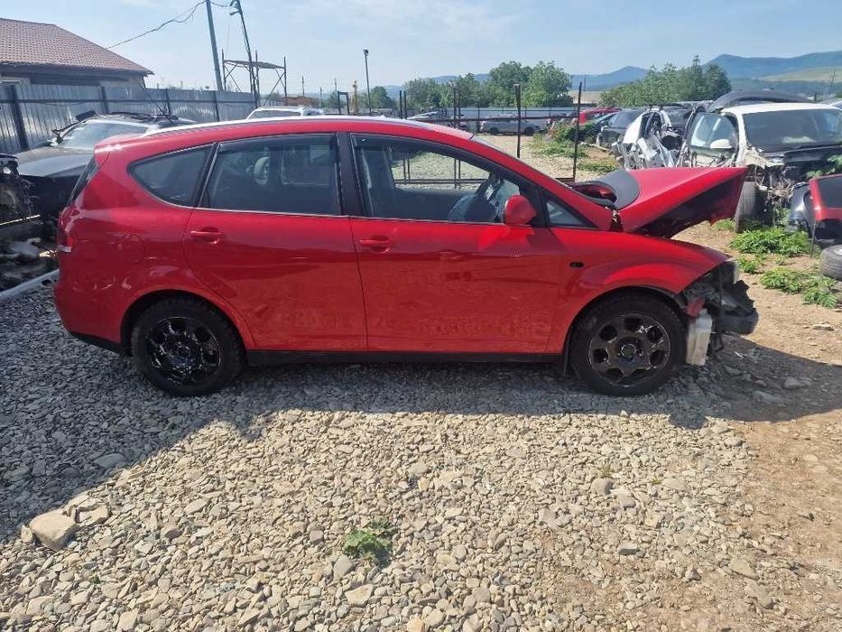 Dezmembrez Seat Altea XL 1.9 TDI BXE 77 KW an 2008