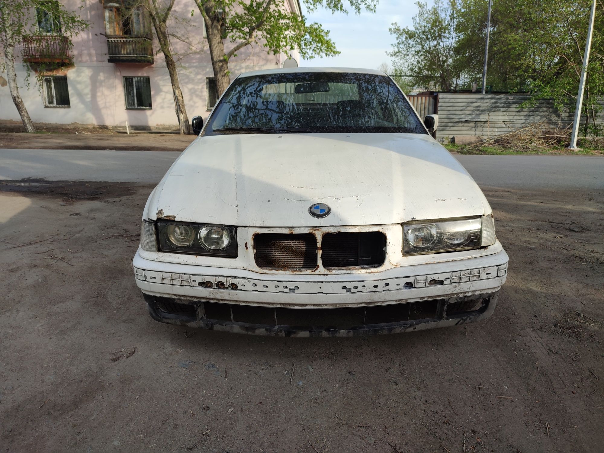 Продаётся автомашина марки BMW E36