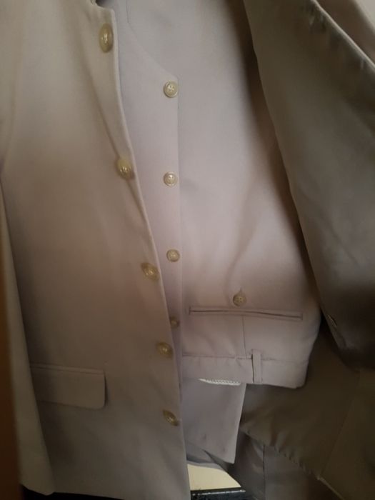 Costum barbatesc.