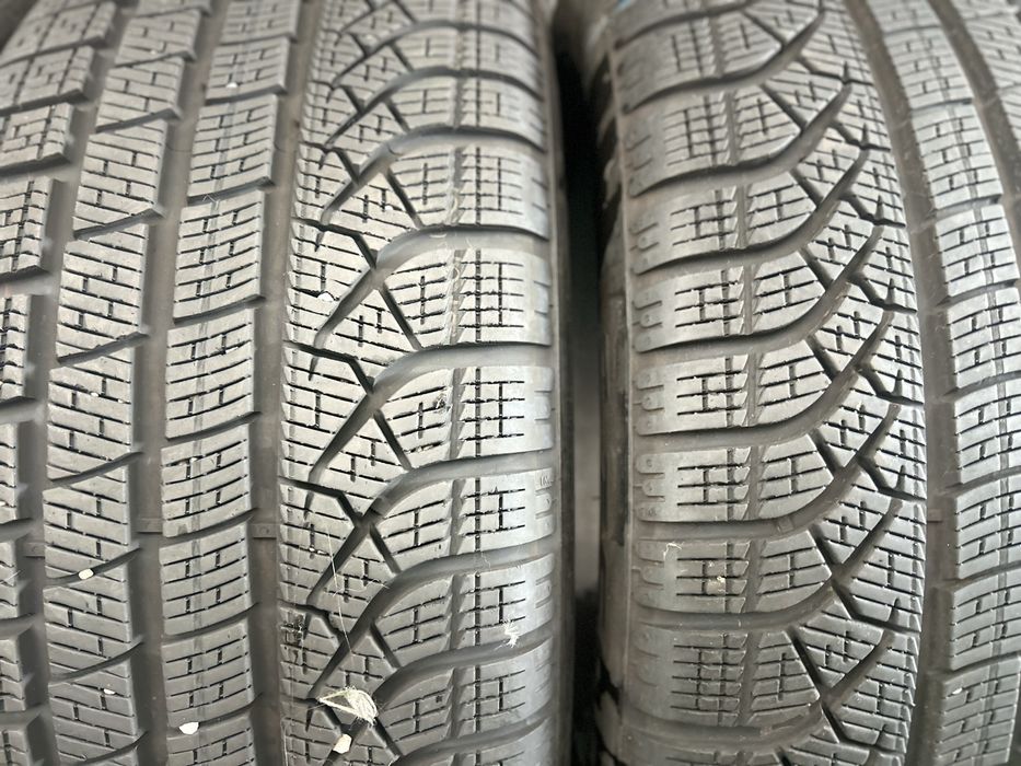 245/45R19. PIRELLI pzero