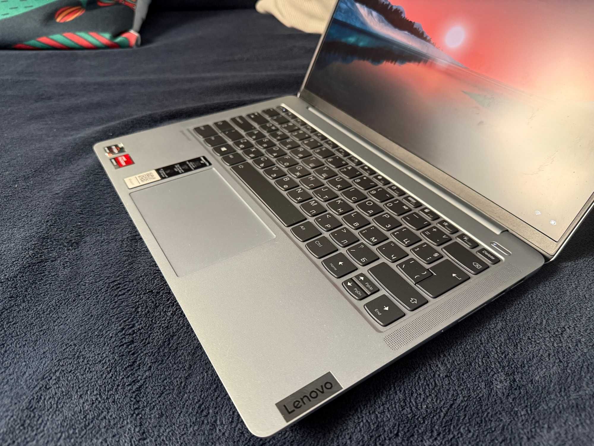 Лаптоп Lenovo IdeaPad Pro 5i, 14 инча 2K 90Hz, Ryzen 5600U, 16GB RAM