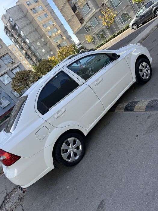 Nexia 3 2018 yil 2 pazitsiya mehanika metan gazi bor