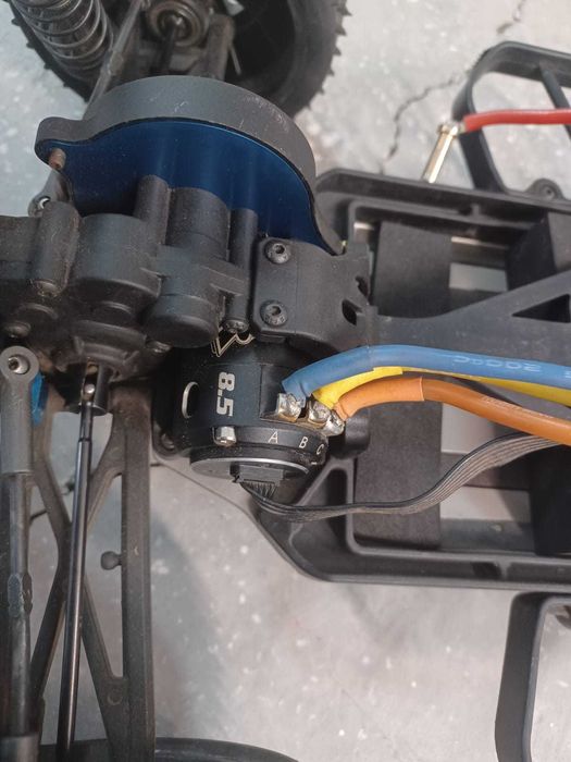 Automodel TEAM ASSOCIATED SC 5M Short Course.