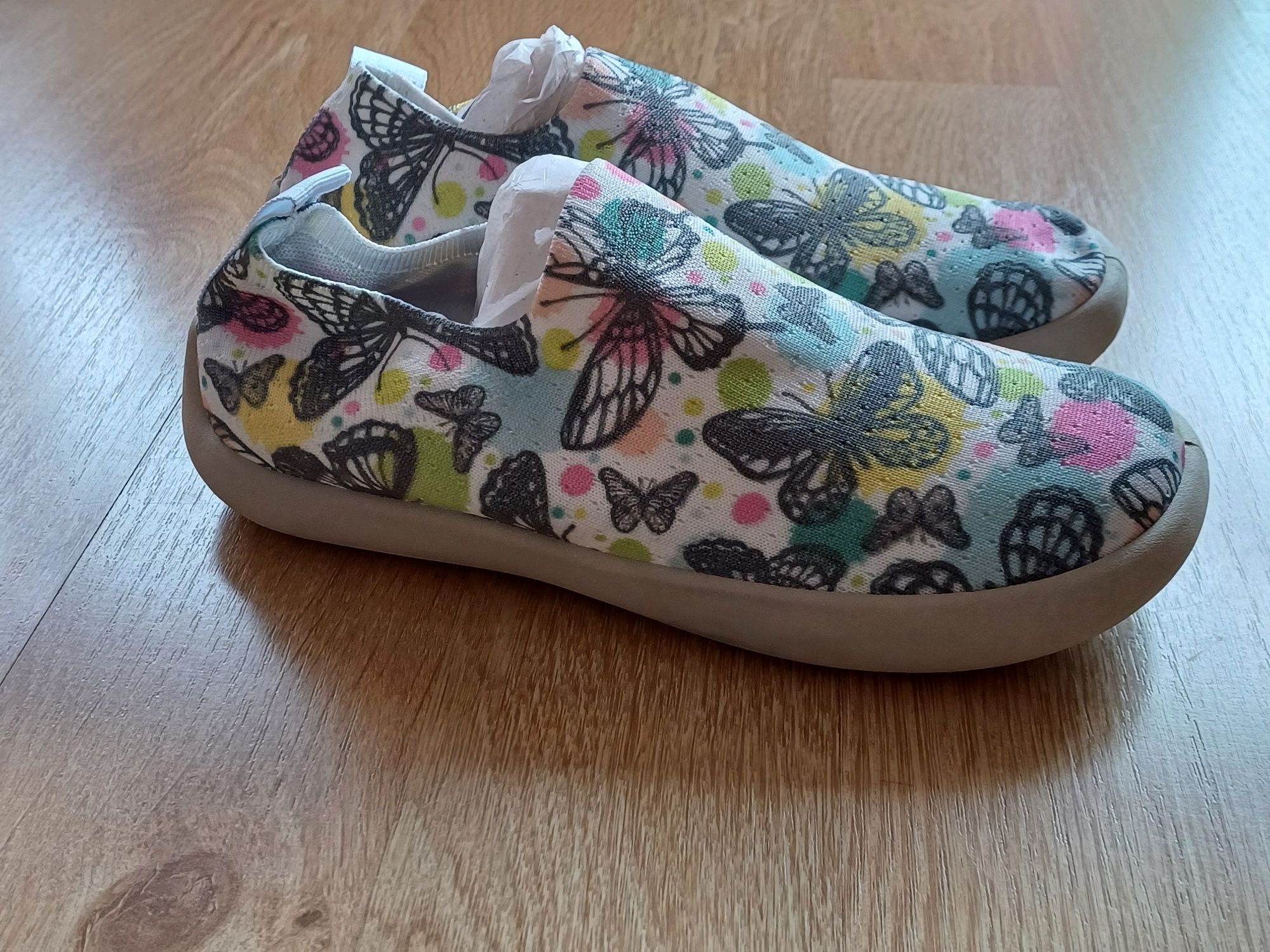 Платнени, спортни - стелка 25см и Skechers n.38