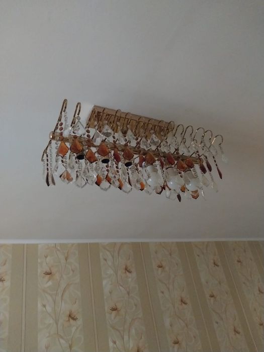 Большая люстра на 6 светильников