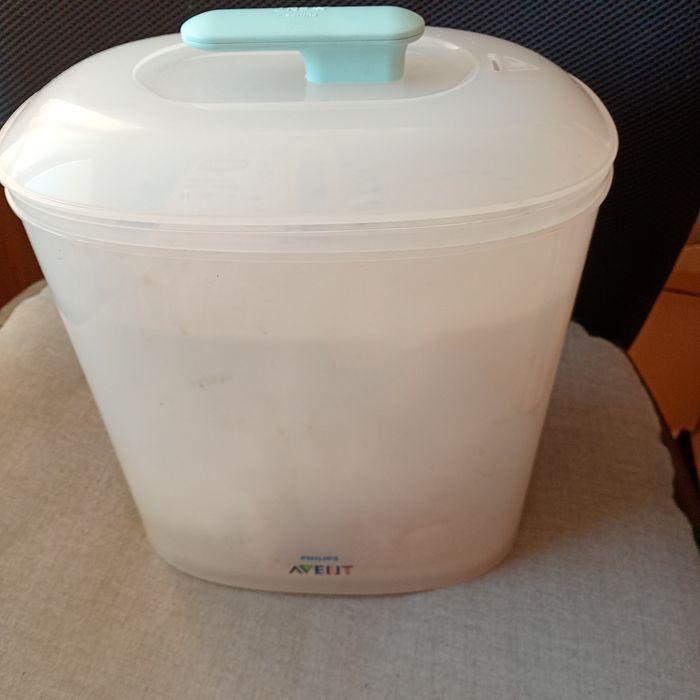 Бебешки стерилизатор Avent Filips
