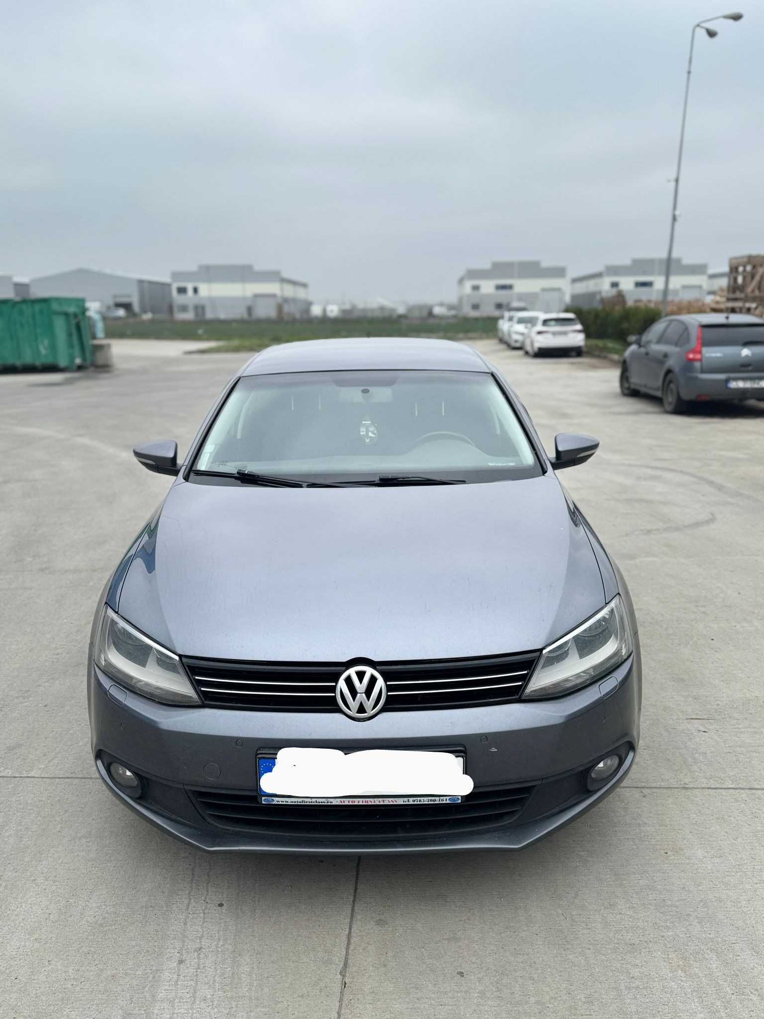 Vând Vw Jetta 1.6