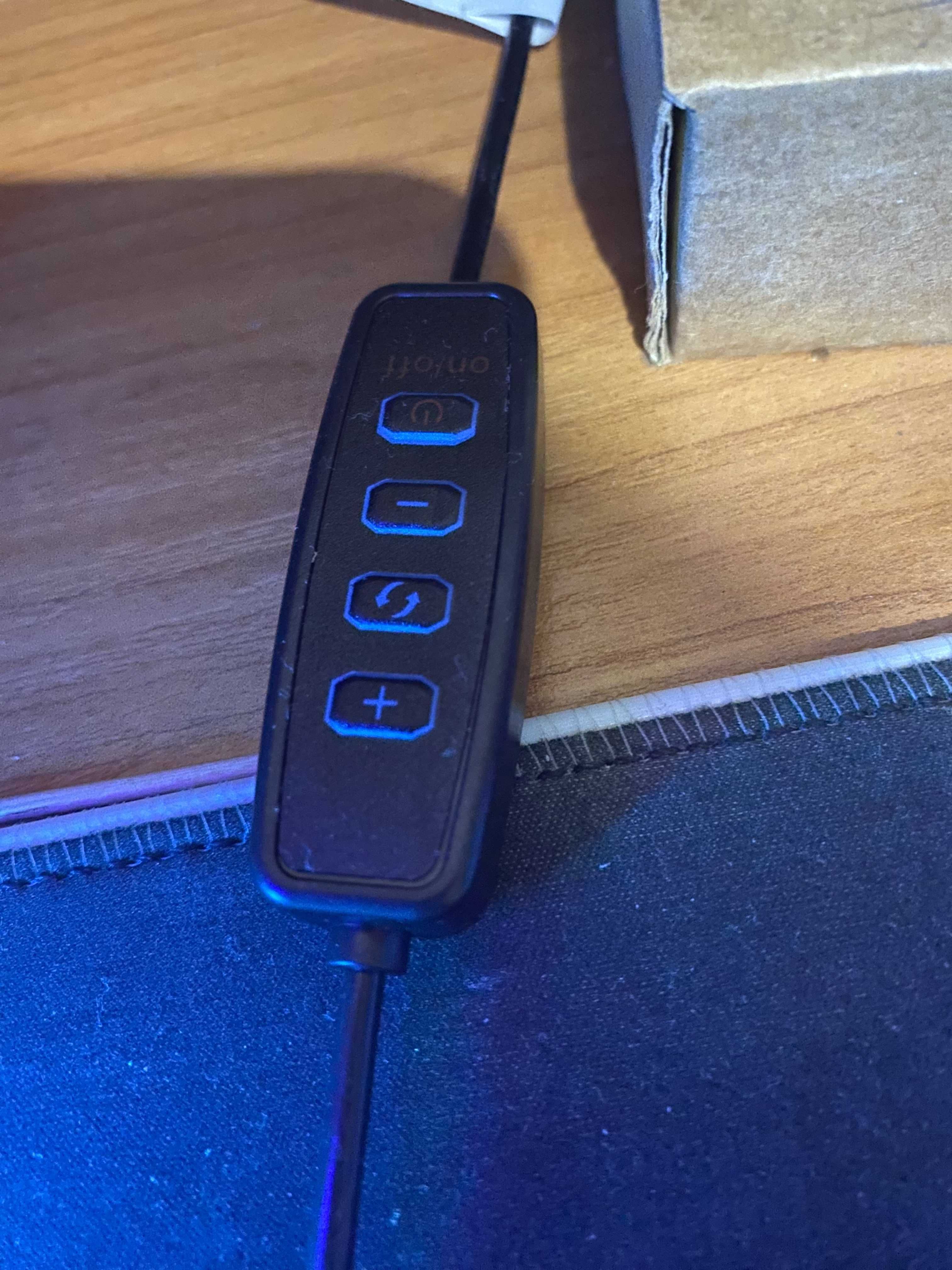 RGB Стойка за слушалки