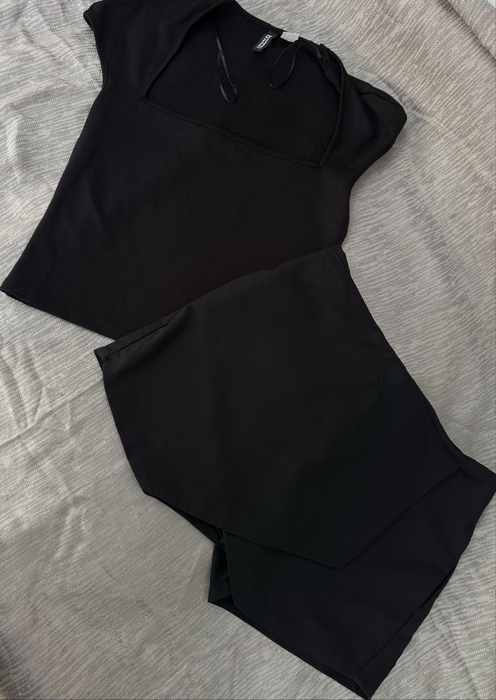 Топ H&M, юбка шорты Mango