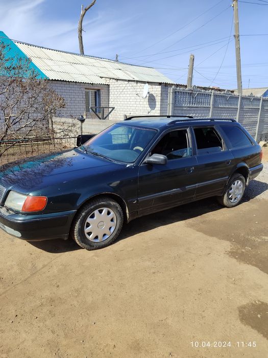 Ауди 100 универсал