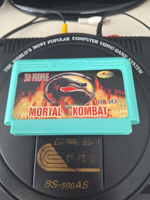 Mortal Kombat 5, 30 people, caseta discheta clasica cu joc consola TV