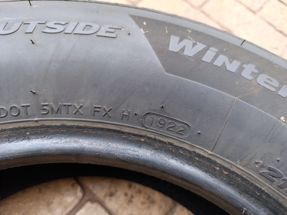 Зимни гуми Hankook 215/70/16 dot 2022