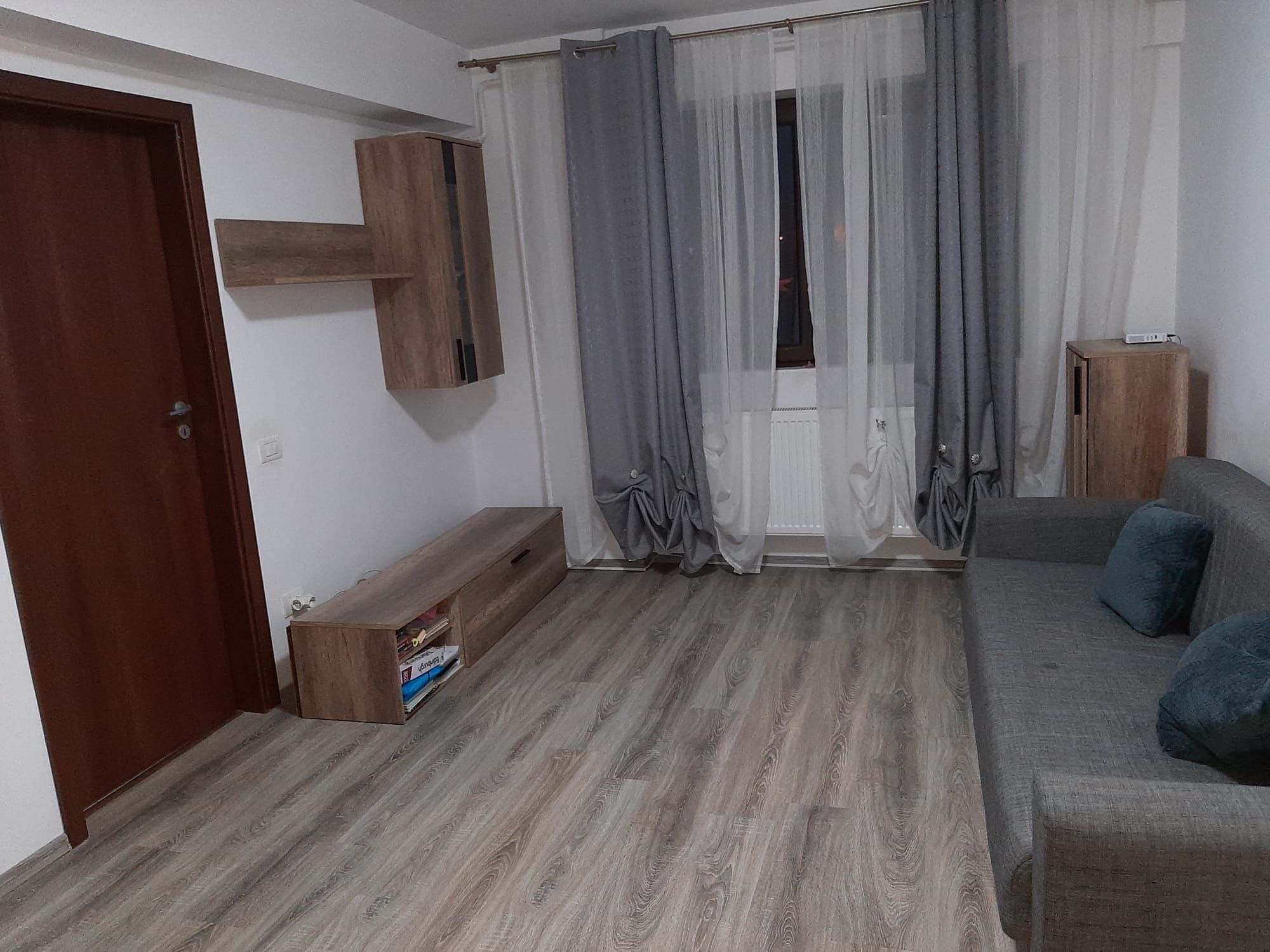 Inchiriez apartament 2 camere zona Kaufland