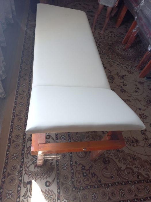 Продается физиотерапевтическая кушетка
