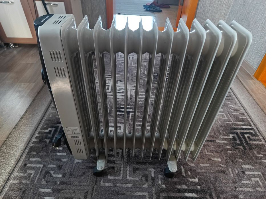 Продам обогреватель масляный Vestel 2500W